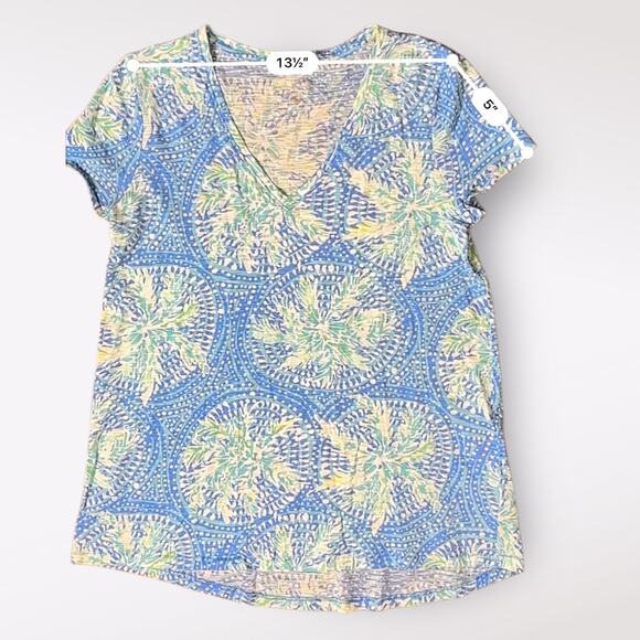 Lilly Pulitzer Etta V-Neck Tropic like it’s hot print top Size XS - Picture 7 of 10